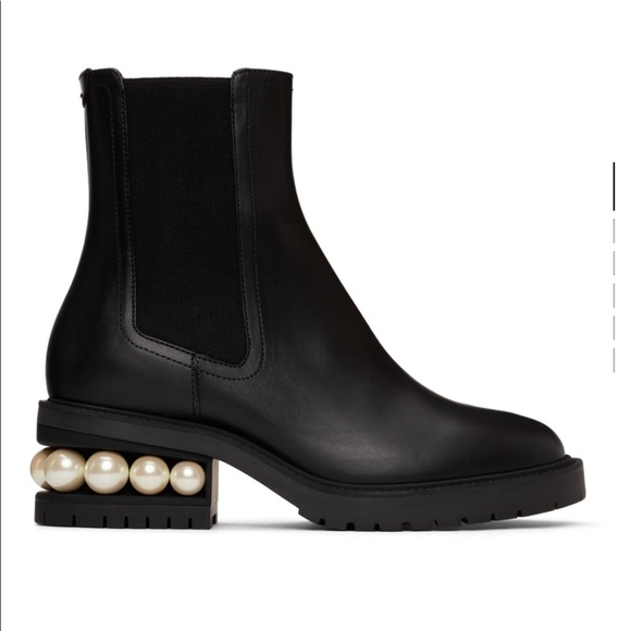 Nicholas Kirkwood Shoes - Brand new Nicholas Kirkwood Black Casati Chelsea Boots in Size 38.5 (size 8)